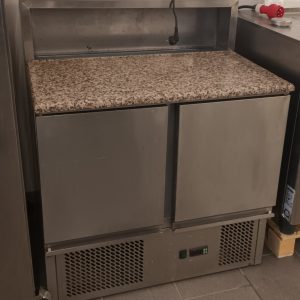 Begagnad Saladette Tefcold