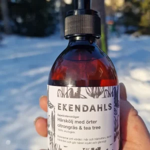 Hårskölj med örter citrongräs och tea tree NU I PET-FLASKA